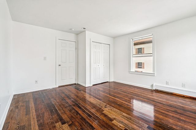 41 Endicott St 41, Salem, MA 01970
