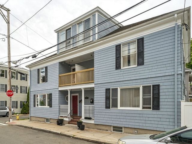 41 Endicott St 41, Salem, MA 01970