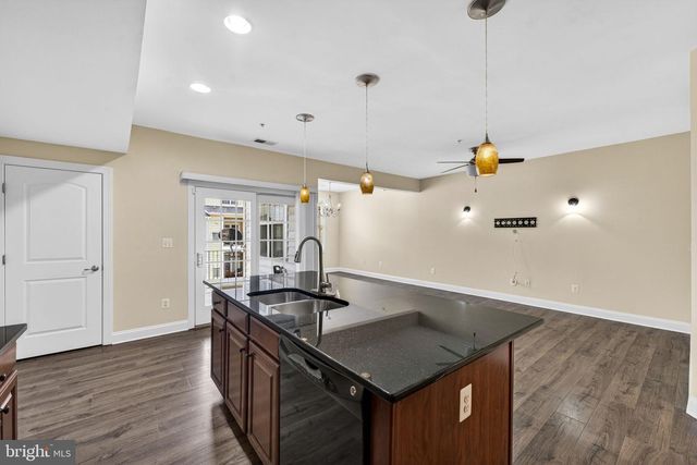 2222 MARGRAF CIR, Woodbridge, VA 22191