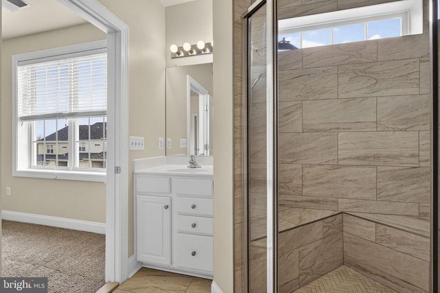 2222 MARGRAF CIR, Woodbridge, VA 22191