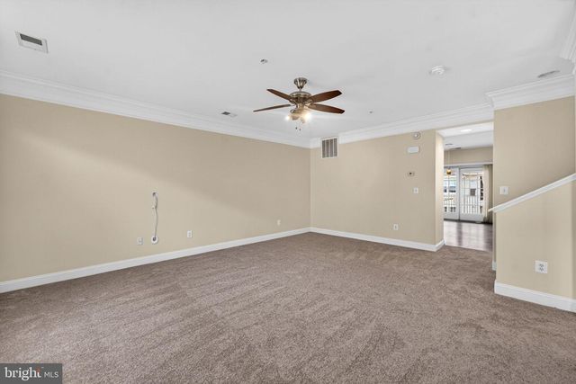 2222 MARGRAF CIR, Woodbridge, VA 22191