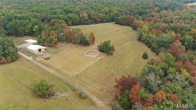 100 Cool Breeze Lane, Fredericktown, MO 63645