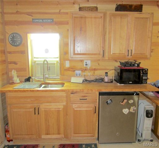 100 Cool Breeze Lane, Fredericktown, MO 63645