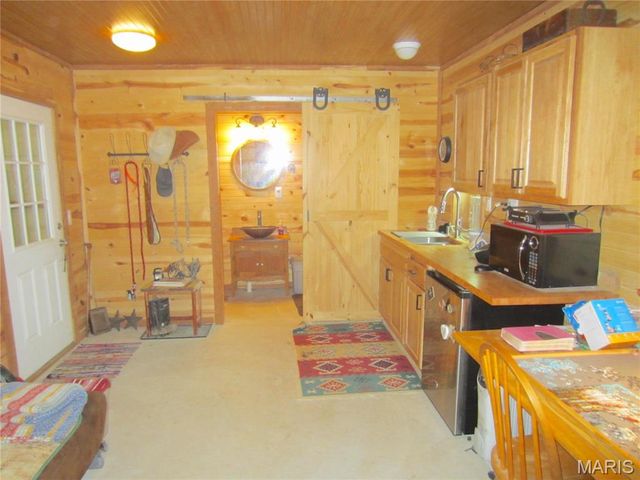 100 Cool Breeze Lane, Fredericktown, MO 63645