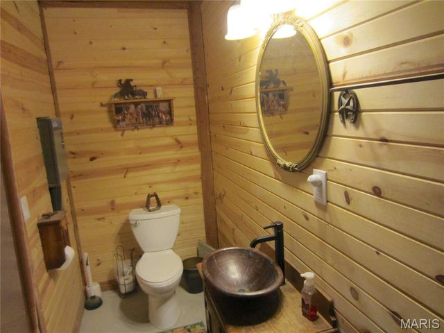 100 Cool Breeze Lane, Fredericktown, MO 63645