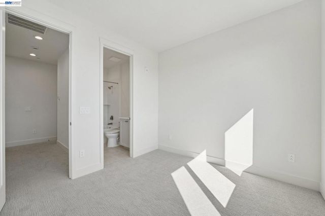 1933 Grand Street, Alameda, CA 94501