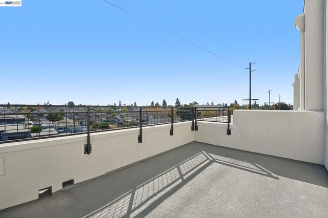 1933 Grand Street, Alameda, CA 94501