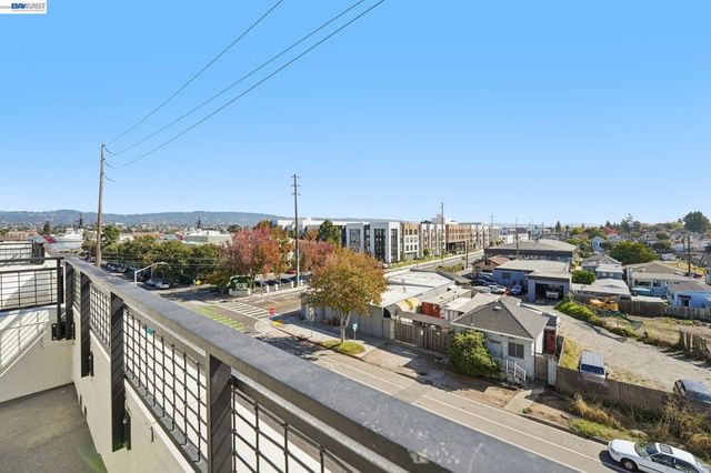 1933 Grand Street, Alameda, CA 94501