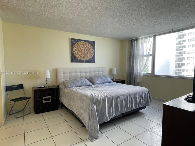 3180 S Ocean Dr 506, Hallandale Beach, FL 33009