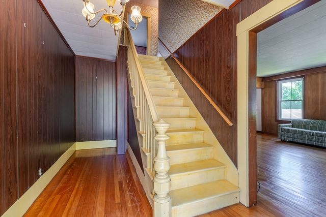186 Summer St, Gardner, MA 01440