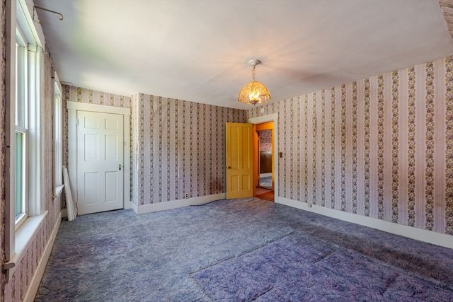 186 Summer St, Gardner, MA 01440