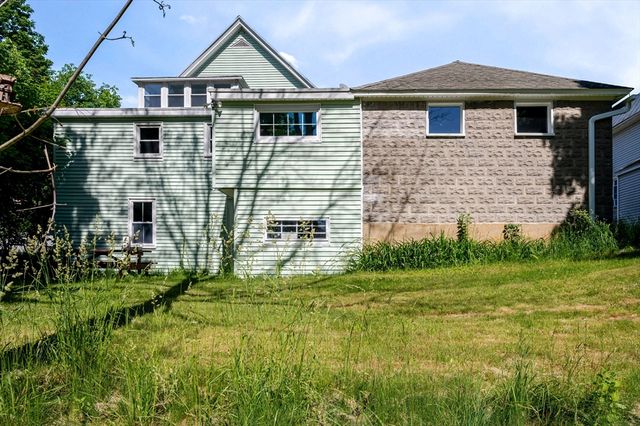 186 Summer St, Gardner, MA 01440