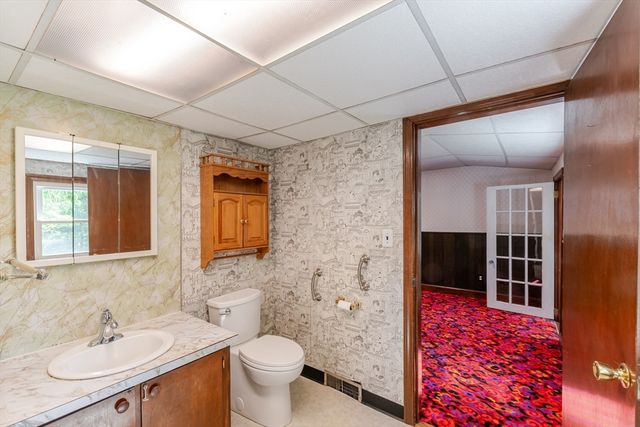 186 Summer St, Gardner, MA 01440