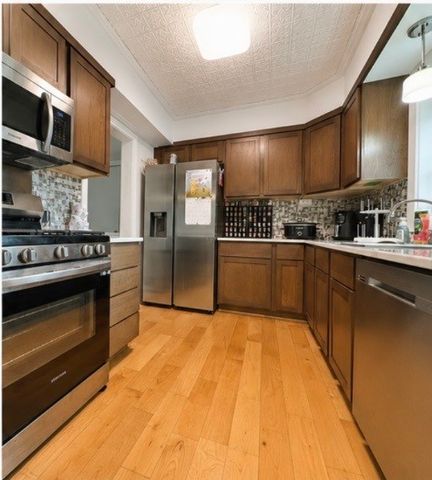 2405 57th Street, Des Moines, IA 50310