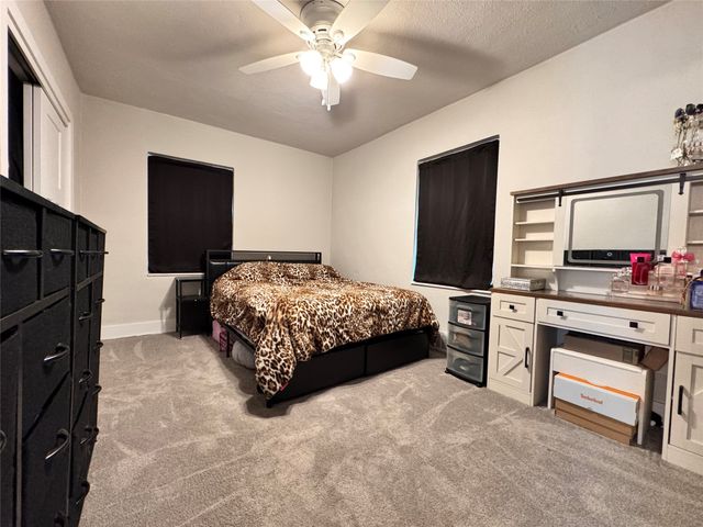 2405 57th Street, Des Moines, IA 50310
