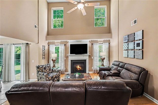 3368 CherryBrook Drive, Jamestown, NC 27282