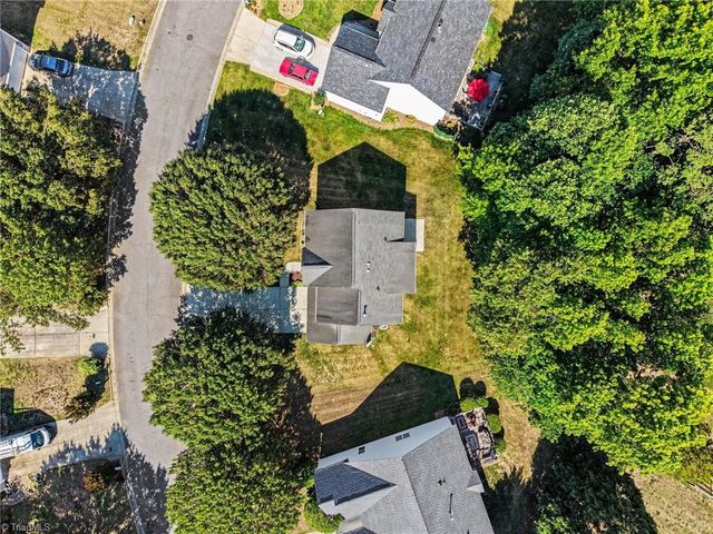 3368 CherryBrook Drive, Jamestown, NC 27282