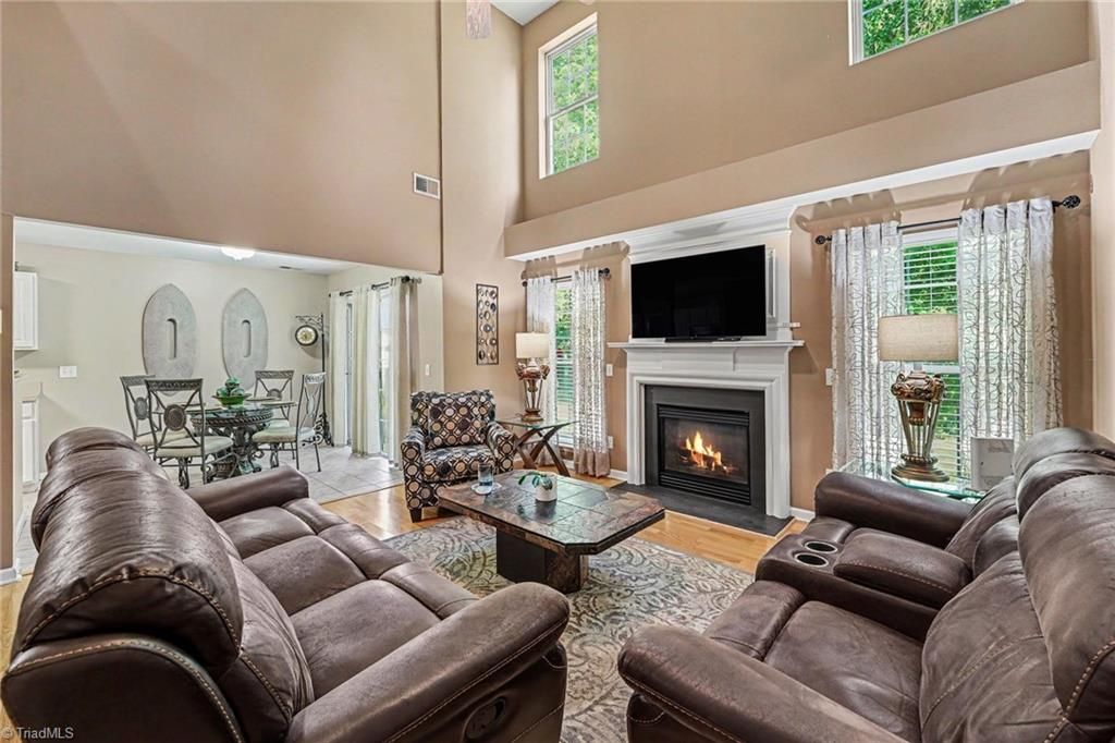 3368 CherryBrook Drive, Jamestown, NC 27282