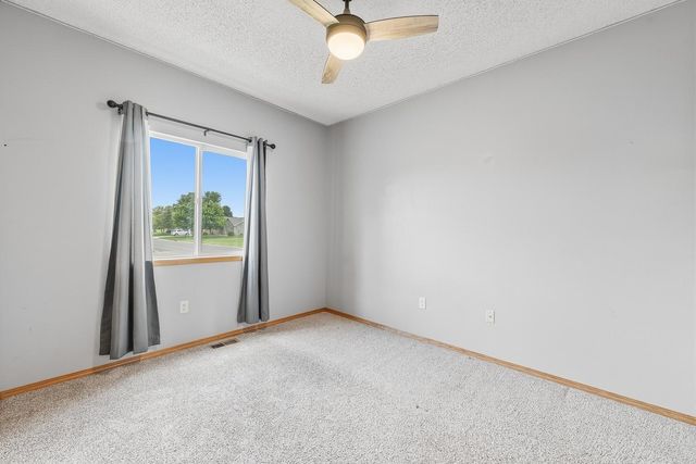 1755 W Saddle Brooke, Haysville, KS 67060