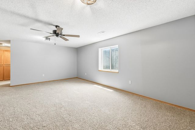 1755 W Saddle Brooke, Haysville, KS 67060