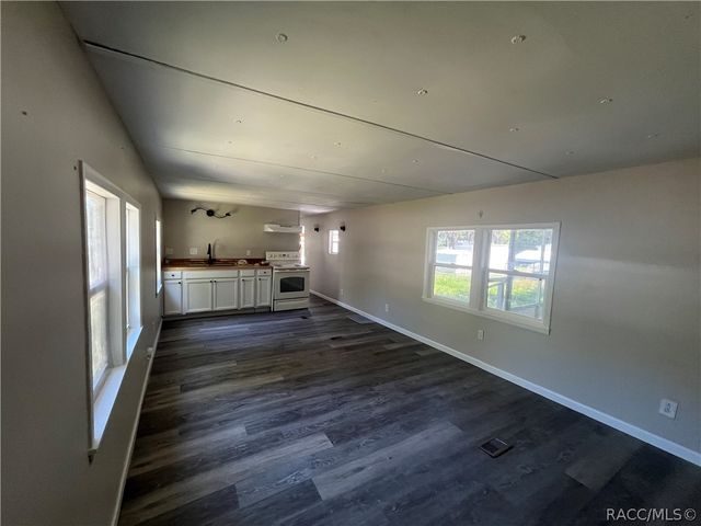 85 N Saturn Avenue, Inverness, FL 34453