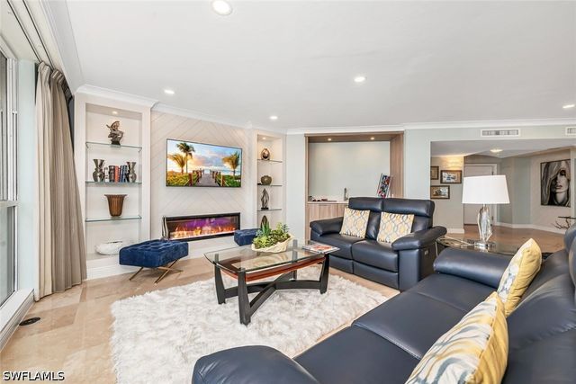 4401 Gulf Shore BLVD N PH3, Naples, FL 34103
