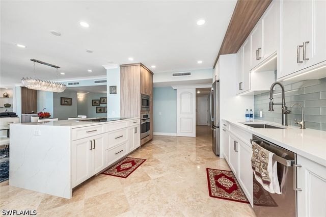 4401 Gulf Shore BLVD N PH3, Naples, FL 34103