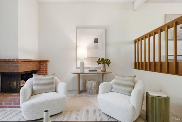 818 S Eliseo Dr, Greenbrae, CA 94904