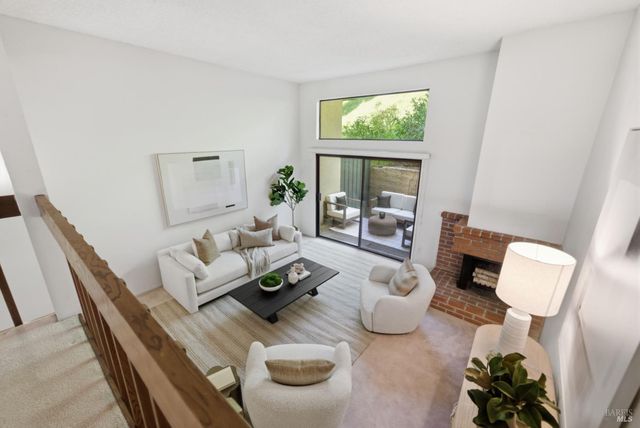 818 S Eliseo Dr, Greenbrae, CA 94904