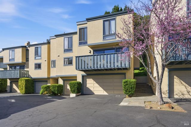 818 S Eliseo Dr, Greenbrae, CA 94904