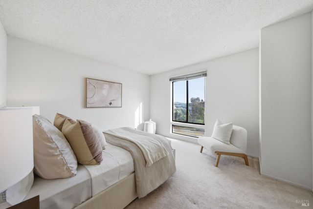 818 S Eliseo Dr, Greenbrae, CA 94904