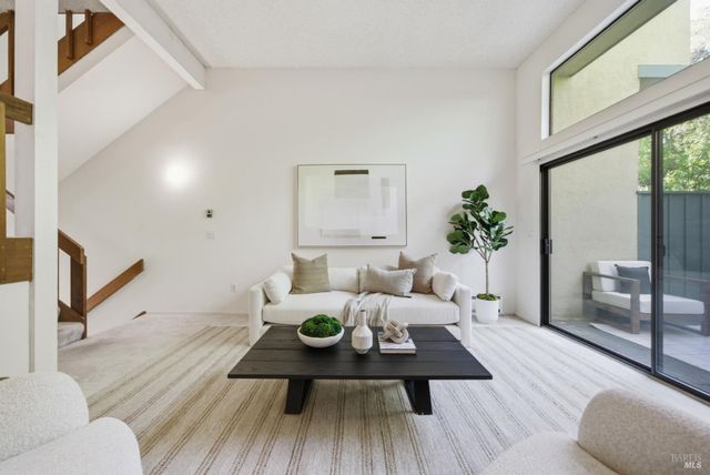 818 S Eliseo Dr, Greenbrae, CA 94904