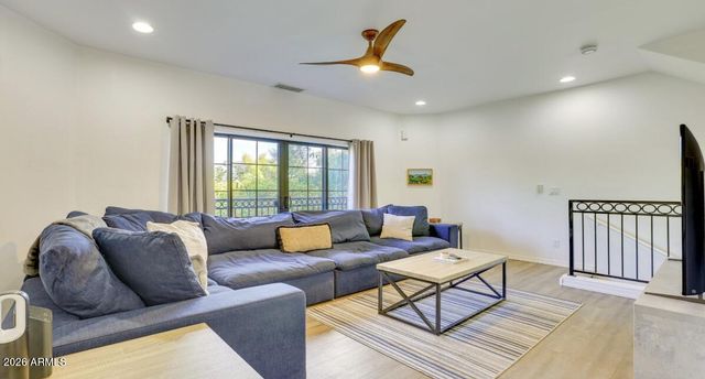 3430 E AVALON Drive, Phoenix, AZ 85018