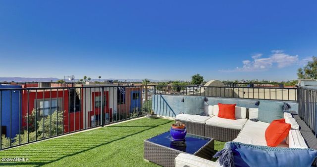 3430 E AVALON Drive, Phoenix, AZ 85018