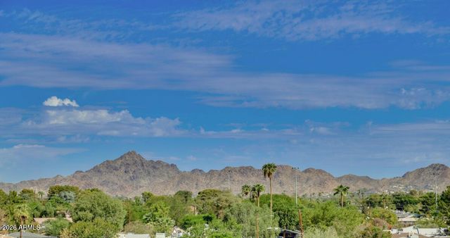 3430 E AVALON Drive, Phoenix, AZ 85018