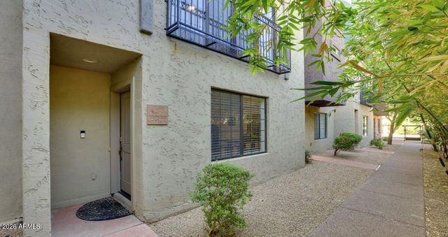 3430 E AVALON Drive, Phoenix, AZ 85018