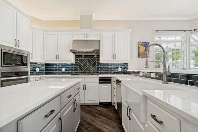 114 Danielle Drive, Hudson Oaks, TX 76087