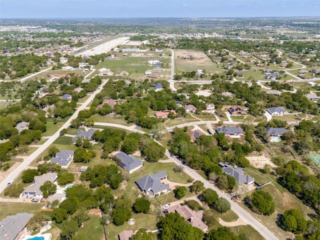 114 Danielle Drive, Hudson Oaks, TX 76087