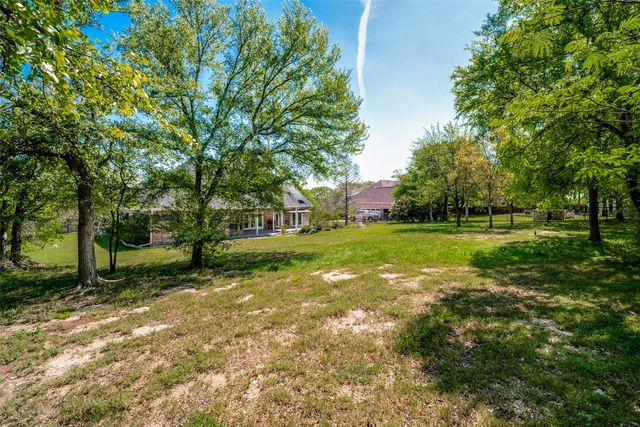 114 Danielle Drive, Hudson Oaks, TX 76087