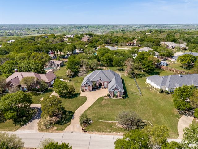 114 Danielle Drive, Hudson Oaks, TX 76087