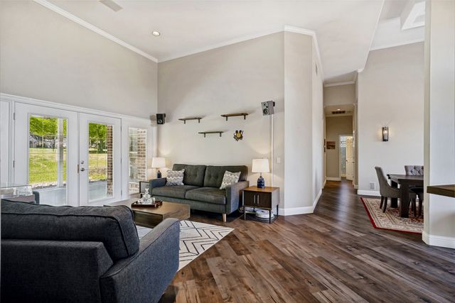 114 Danielle Drive, Hudson Oaks, TX 76087