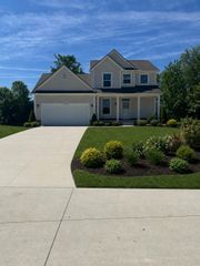 26350 Pine Gate Drive 10, Chesterfield Twp, MI 48051