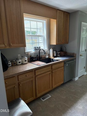 47 Rockhurst Court, Raleigh, NC 27603