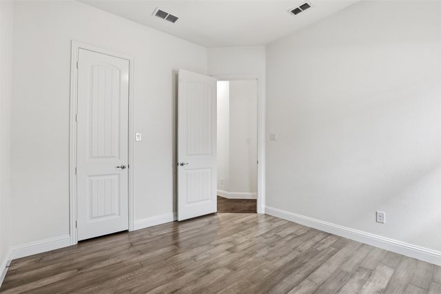 1383 Sandhurst Drive, Roanoke, TX 76262
