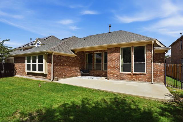 1383 Sandhurst Drive, Roanoke, TX 76262