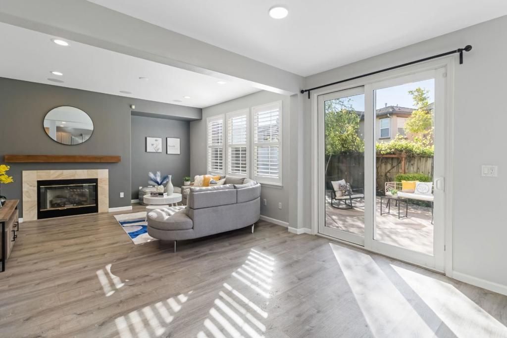 Image 10 of property listing at 300 Crestridge Court, San Jose, CA 95138