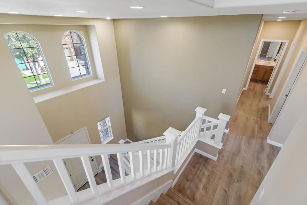 Image 23 of property listing at 300 Crestridge Court, San Jose, CA 95138