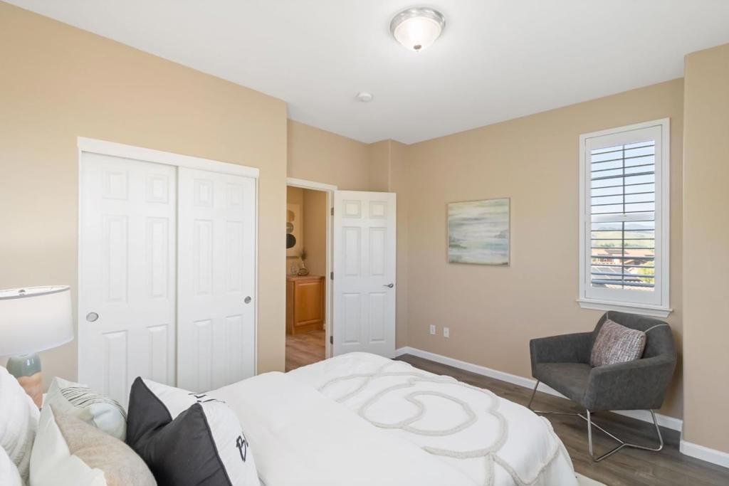 Image 27 of property listing at 300 Crestridge Court, San Jose, CA 95138