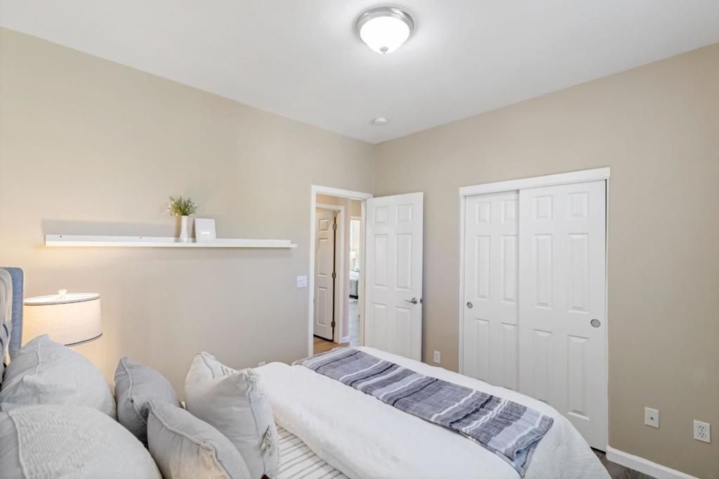 Image 29 of property listing at 300 Crestridge Court, San Jose, CA 95138