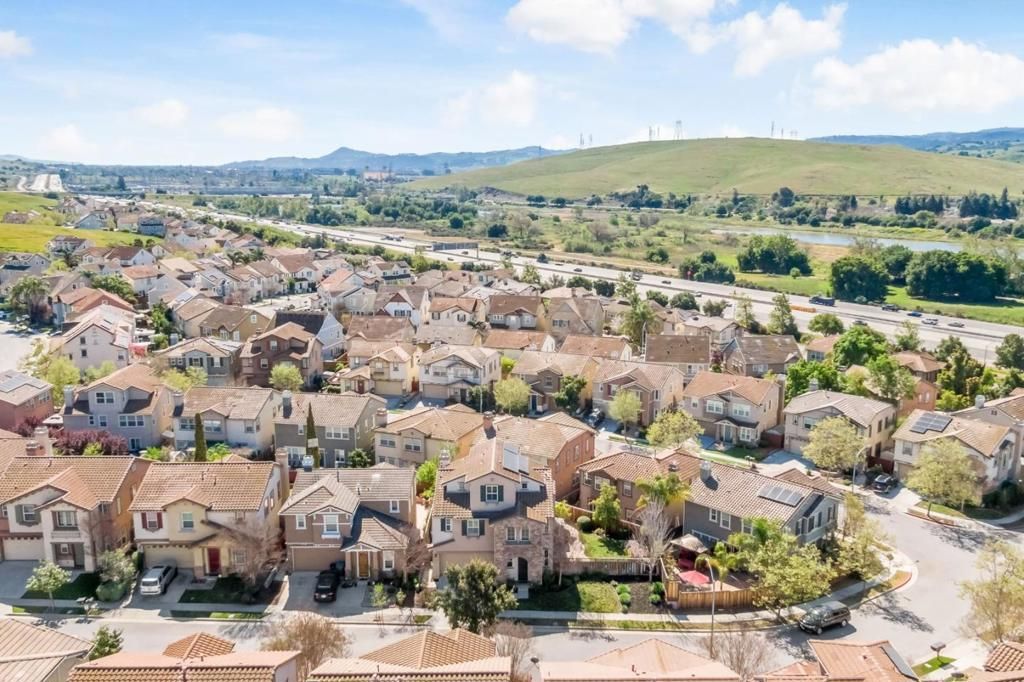 Image 58 of property listing at 300 Crestridge Court, San Jose, CA 95138